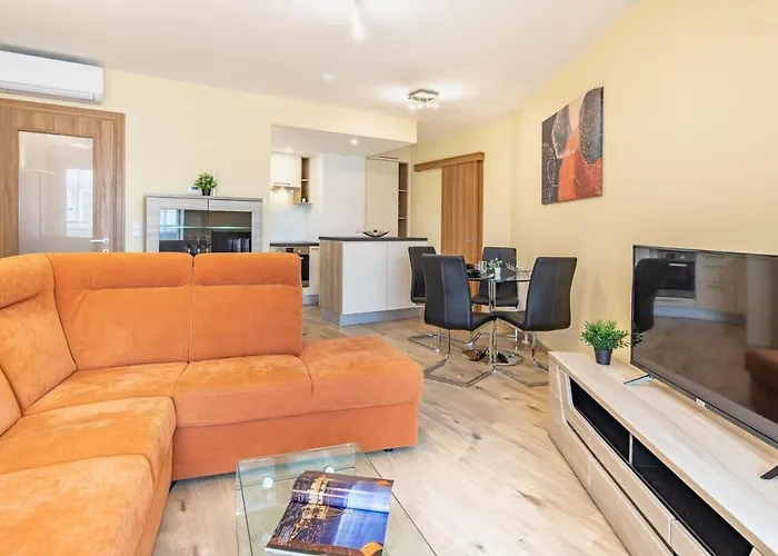 Apartamento Jacuzzi On Terrace - Unique