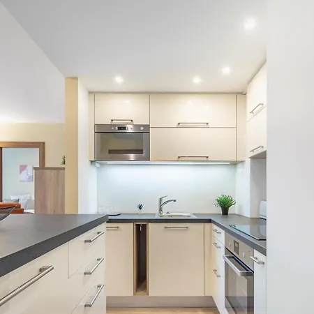 شقة Jacuzzi On Terrace - Unique بودابست